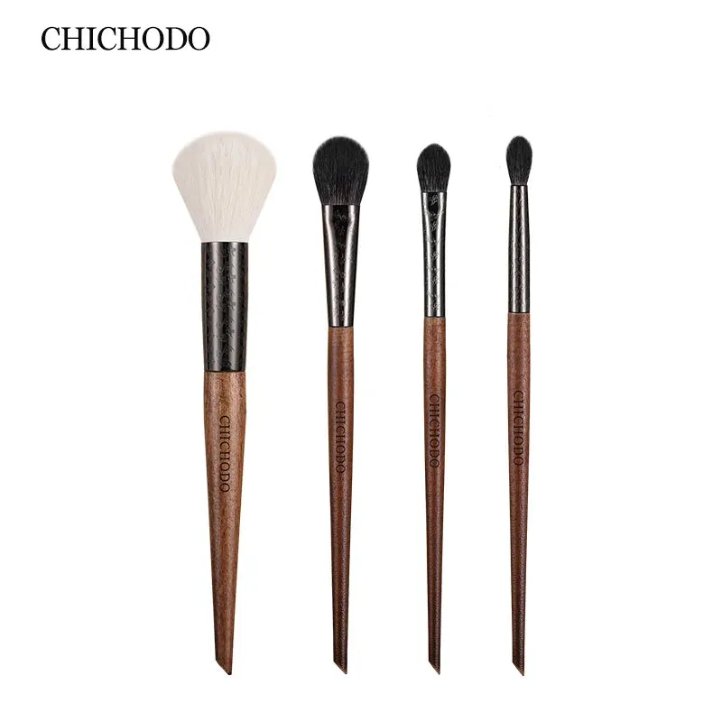 Natural & Synthetic Makeup Brushes