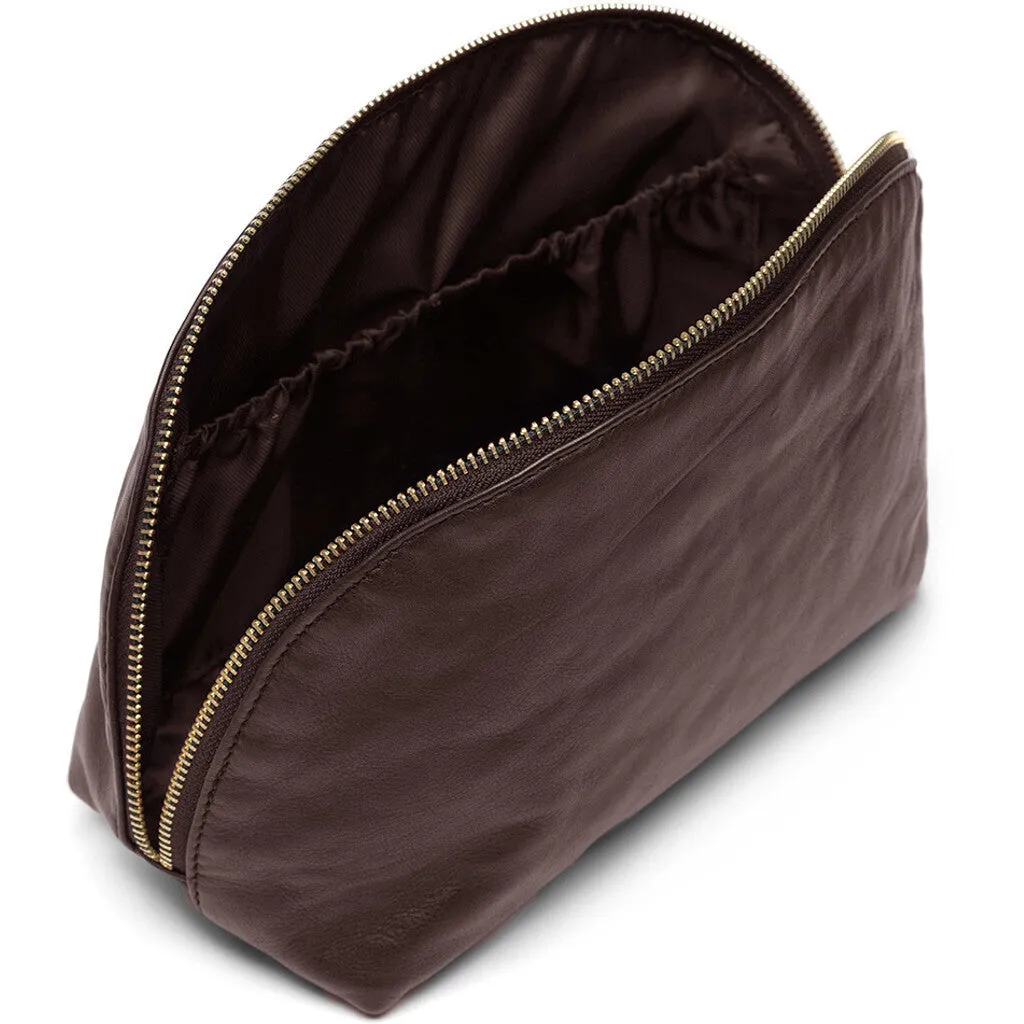 Soft and spacious leather cosmetic bag / 15918 - Winter Brown / Brass