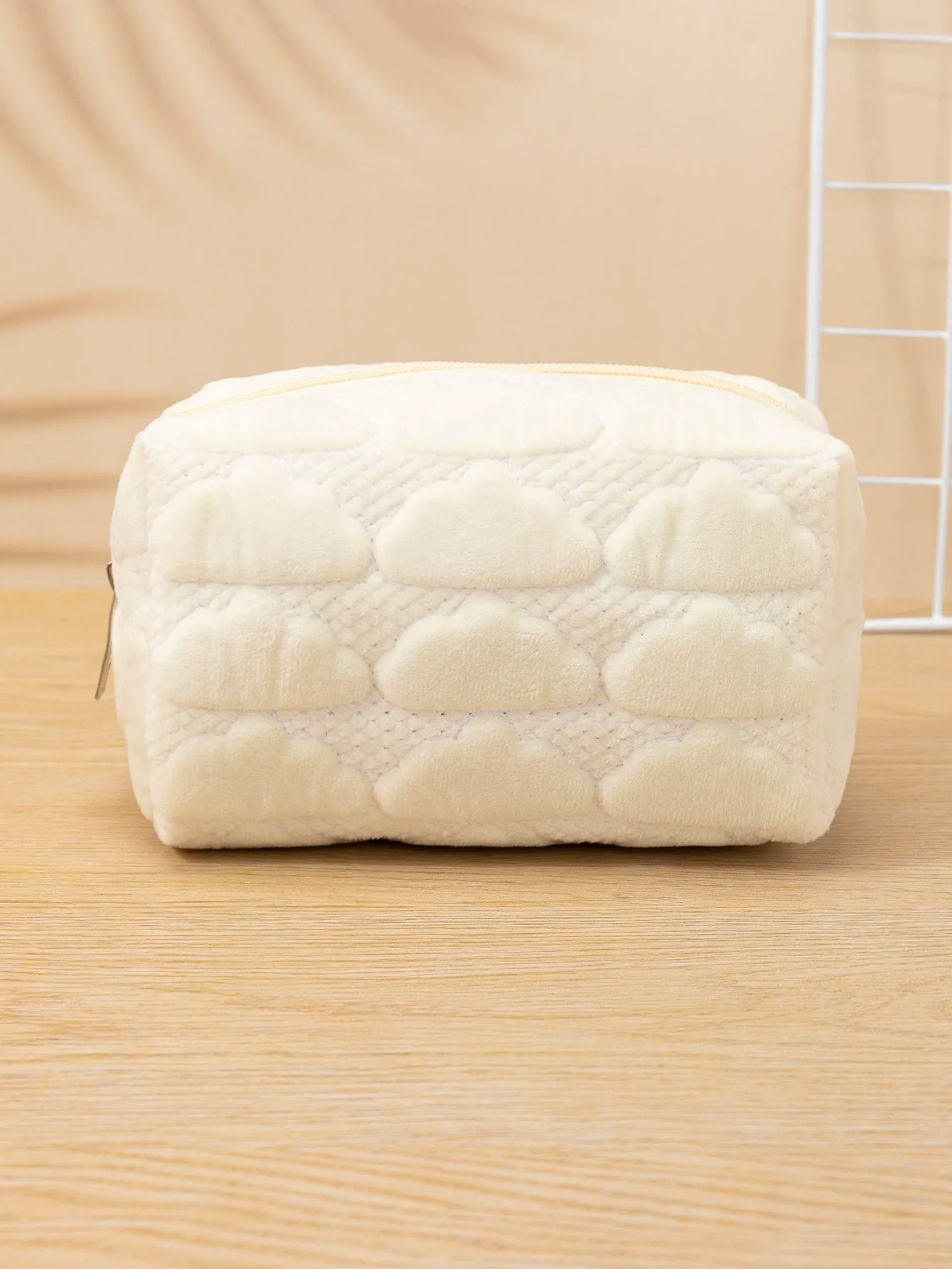 White Clouds Plush Portable Makeup Bag Cosmetic Organizer Toiletries Bag Makeup