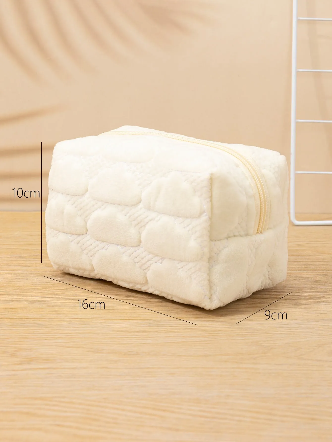 White Clouds Plush Portable Makeup Bag Cosmetic Organizer Toiletries Bag Makeup